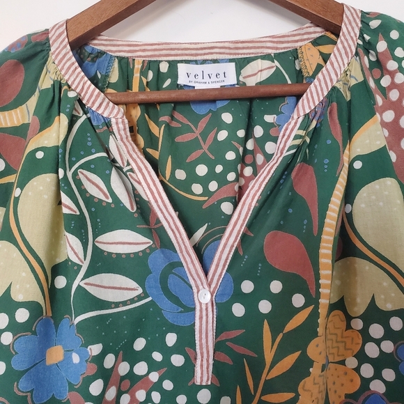 Velvet by Graham Spencer Floral Blouse – Size M – Green/Blue/Brown - Picture 2 of 5